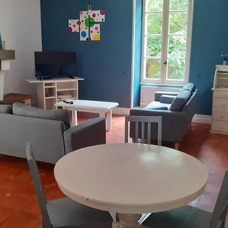 Maison De Campagne Chaleureuse Et Spacieuse Holiday home *